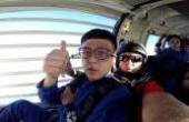 4200米高空跳伞(8.3分体育片)