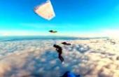 实拍：美国翼装飞行高空跳伞，三万英尺就撑开伞了，滑下去估计就饿死了(8.3分娱乐片)
