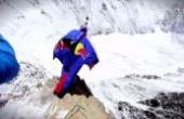 俄罗斯牛人7220米珠峰飞跃 刷新定点跳伞世界纪录(8.3分体育片)