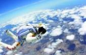 美国人完成最伟大的一跳，他站在太空边缘，从太空跳伞回到地球！(8.3分旅游片)